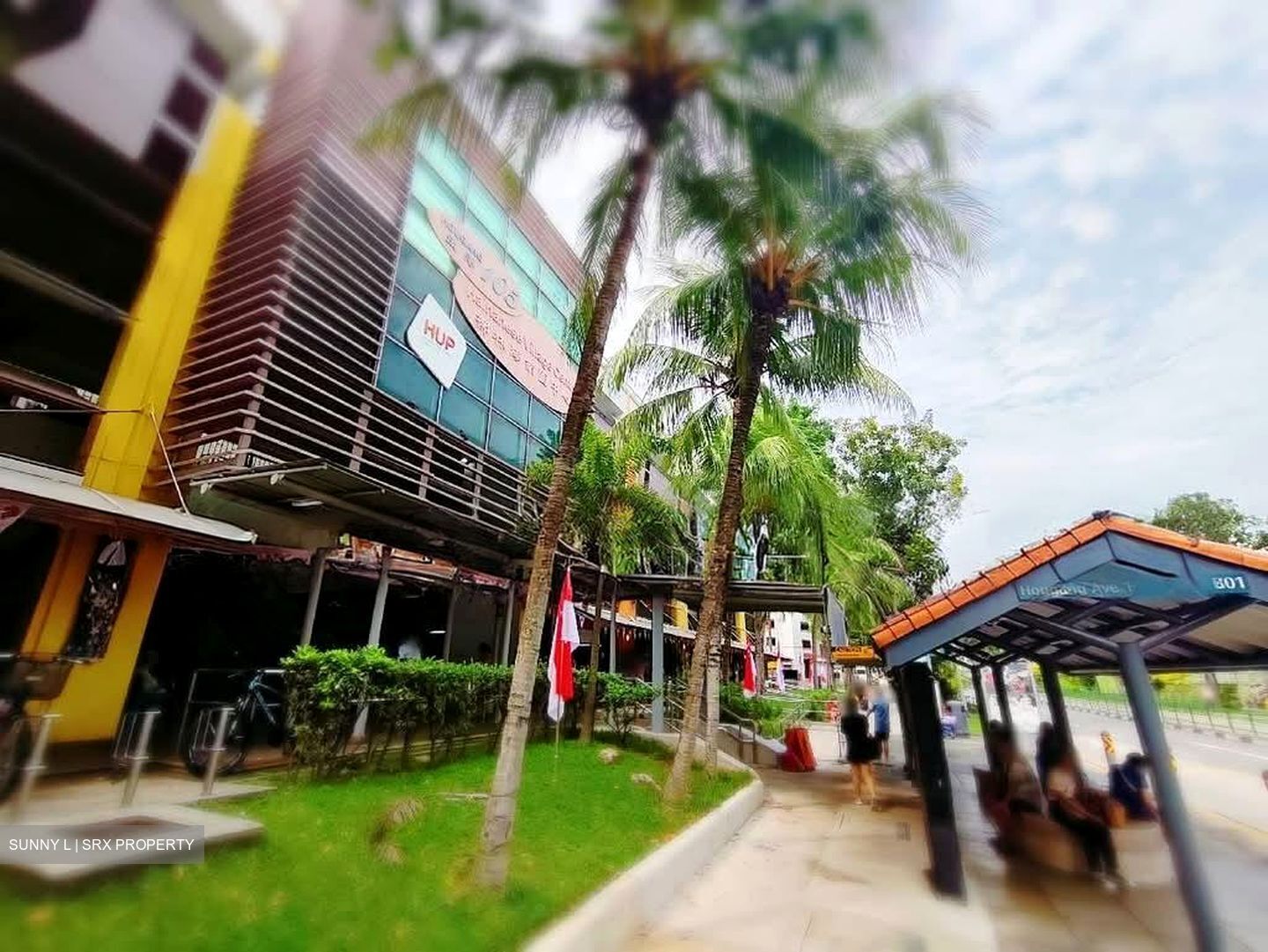 Hougang Avenue 1 (D19), Shop House #581728681